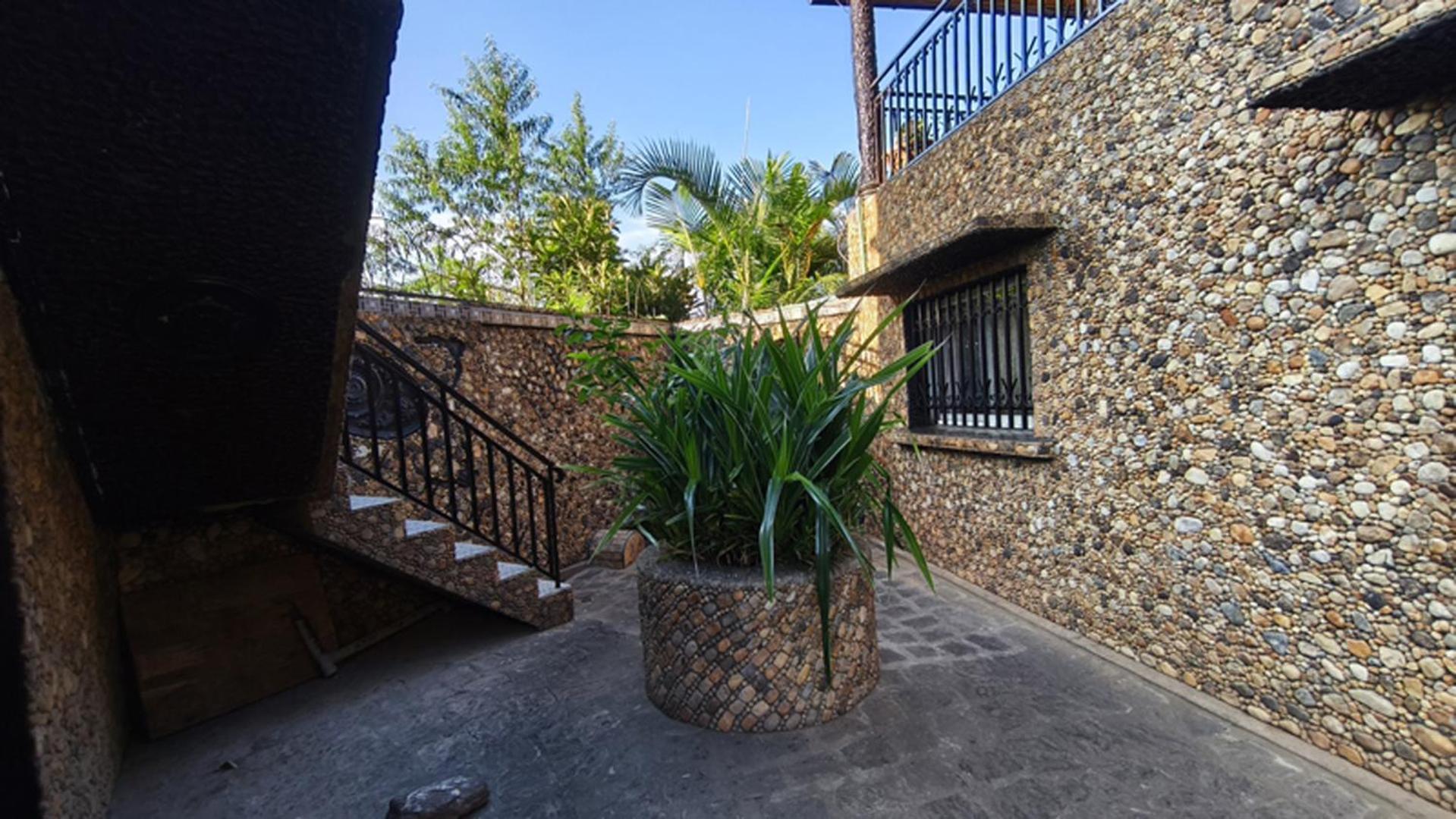 Hotel Restaurant Le Miamiam Glouglou Ambositra Ngoại thất bức ảnh