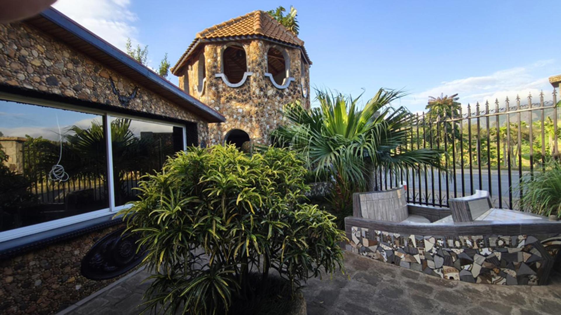 Hotel Restaurant Le Miamiam Glouglou Ambositra Ngoại thất bức ảnh